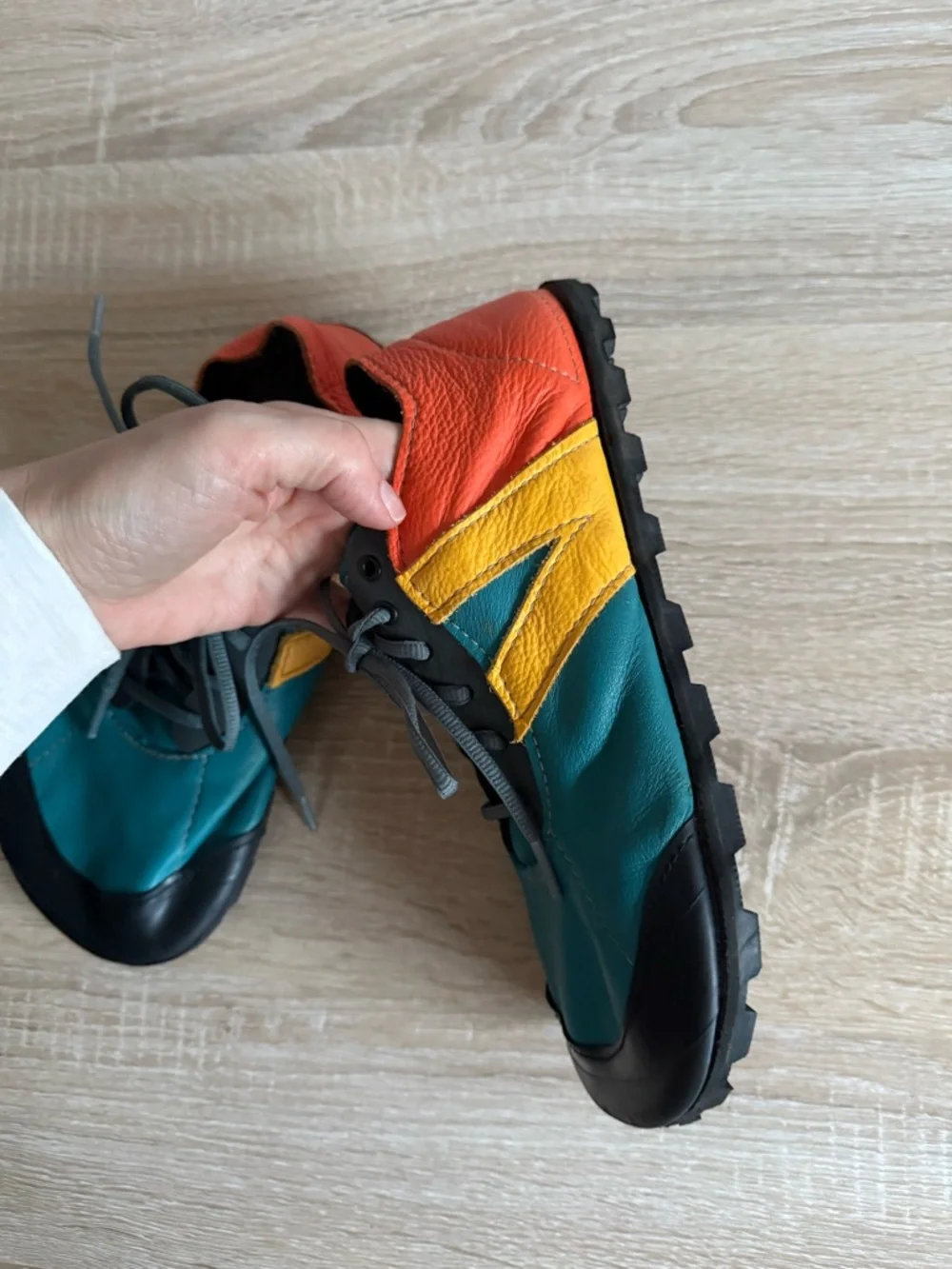 Softstar Megagrip Primal RunAmoc Athletic Trainers - Picture 10 of 14